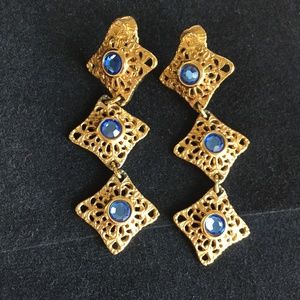 Gold platted earrings dangles blue